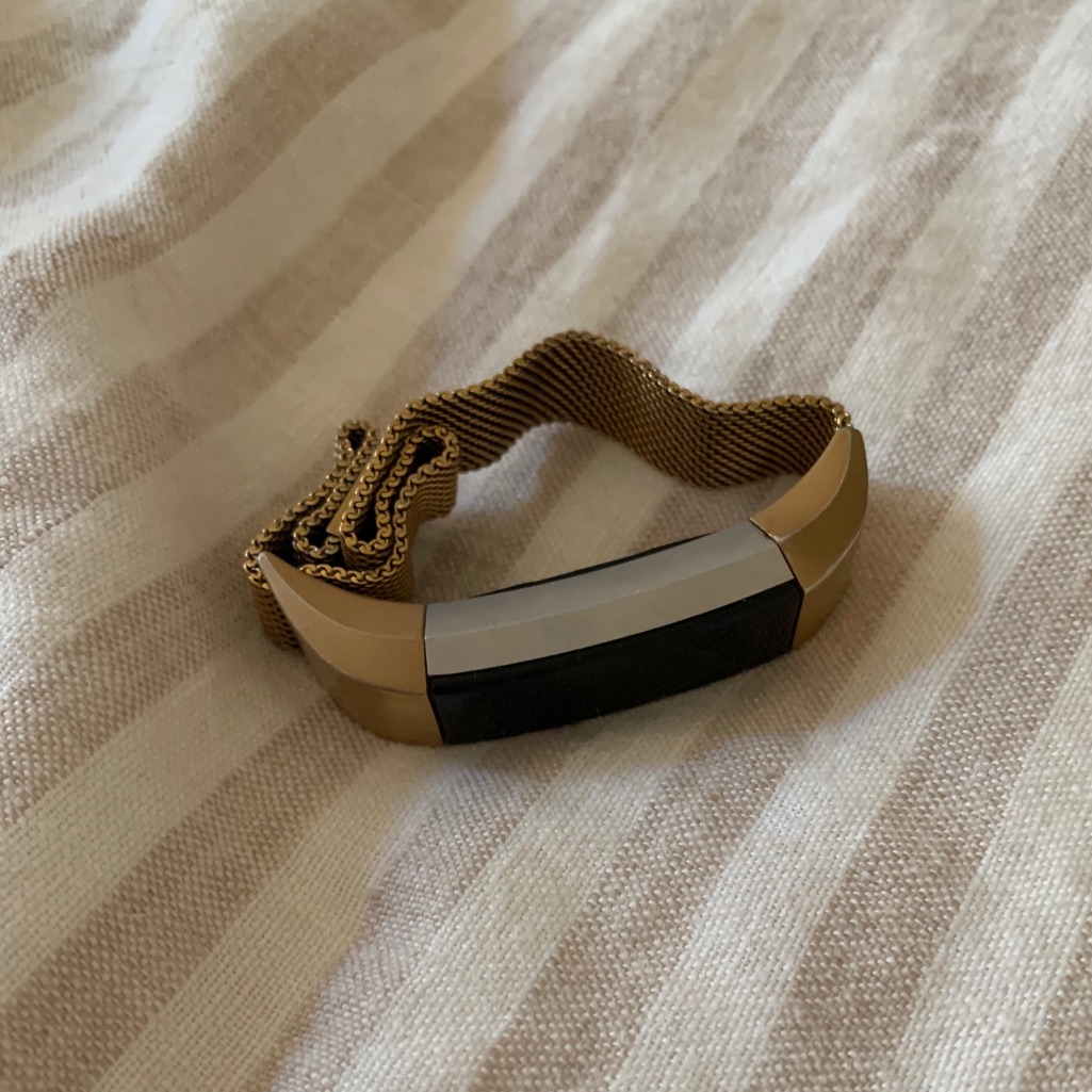 Fitbit Alta Hr 50$